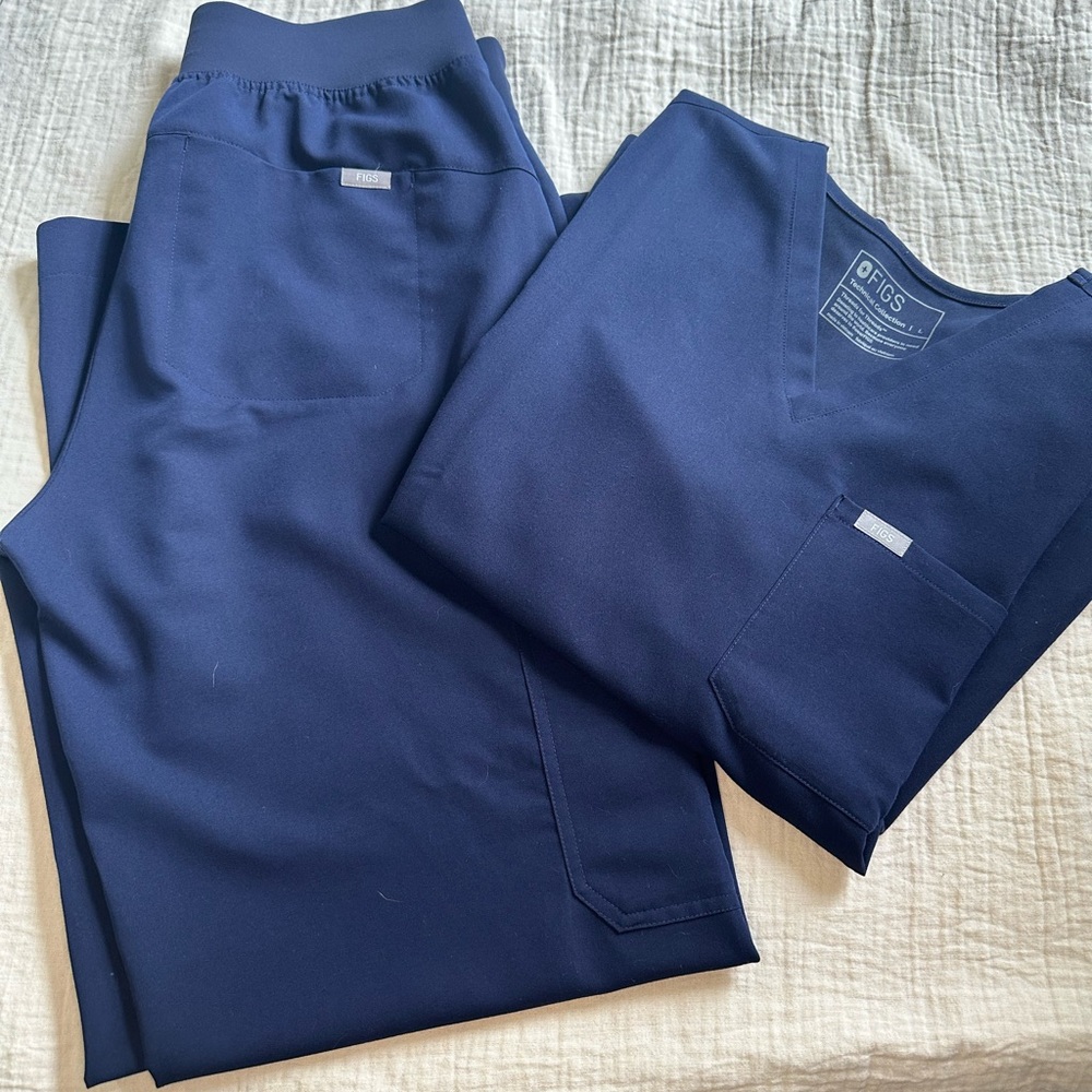 Figs Navy Women's Catarina top & Isabel bottom set - Navy Blue